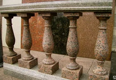 фото Балясины и перила из мрамора и гранита
в