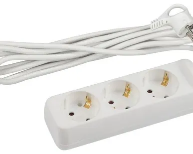 фото Удлинитель электрический U-3e-3m-3x1.5 с заземлением 3 розетки 3м ПВС 3х1.5кв.мм 16А Эра Б0044032