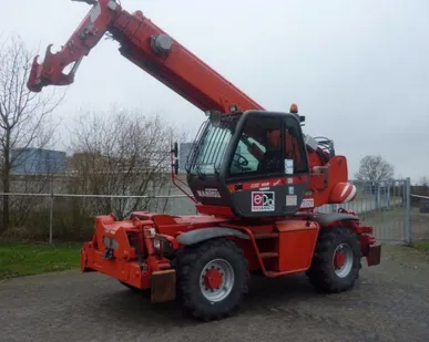 фото Полноповоротный погрузчик  MANITOU MRT 1850