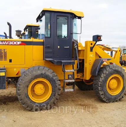 Фото №0 Аренда погрузчика с водителем