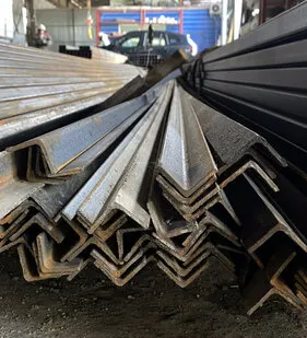 фото Уголок