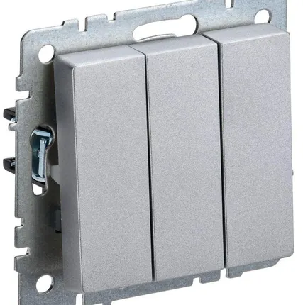 Фото №0 Выключатель 3-кл. СП BRITE ВС10-3-0-БрА 10А алюм. IEK BR-V30-0-10-K47