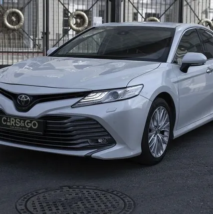 Фото №0 Toyota Camry Белый