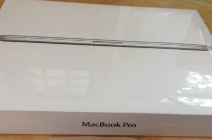 Фото №0 MacBook Pro 15.4" ноутбук с Retina Display