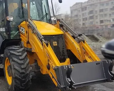 фото Быстросъем на экскаватор погрузчик фронтальный погрузчик