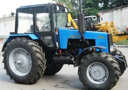 Фото №0 Услуги трактора с ковшом Foton TE-254