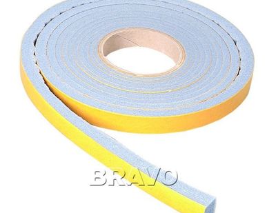 фото Пена и инструменты для монтажа дверей {product_title}