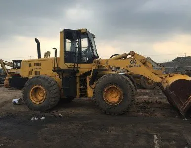 фото Универсальный погрузчик YUTONG 936H