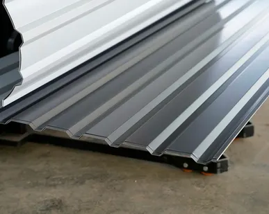 фото Профлист МП-20 / графитовый серый / 0.45 мм. - RAL 7024 / Графитовый серый - Глянцевая - с ЛКП - Первый - МП-20 - Стандартные - Розница