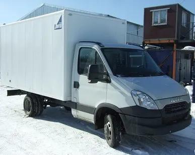 фото Промтоварный фургон Iveco 45 C15
