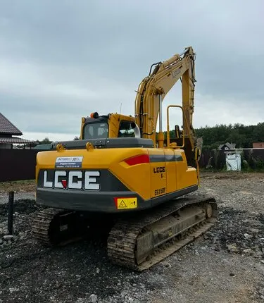 Фото №0 Экскаватор гусеничный 15 т.