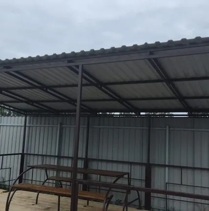 Фото №0 Навесы из металлопрофиля