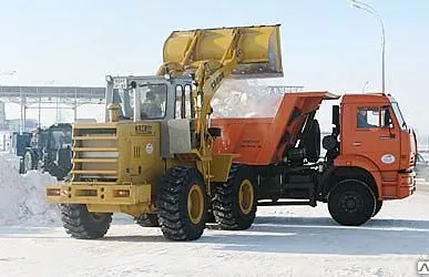 фото Вывоз снега Камазами