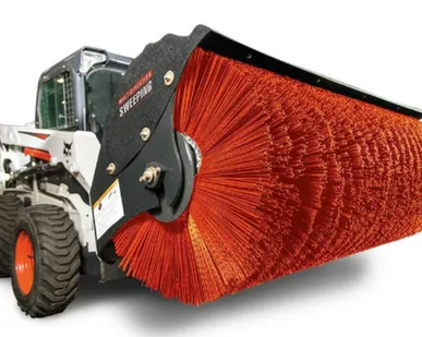 фото Услуги мини-погрузчика BobCat (щетка)