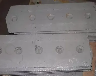 фото Нож боковой Т2501-92-21/21-01 (5 отверстий со скосом) для спецтехники Четра (Промтрактор)