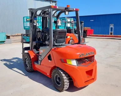 фото Аренда вилочных погрузчиков