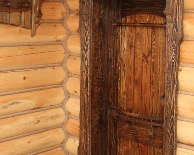 фото Двери под старину.