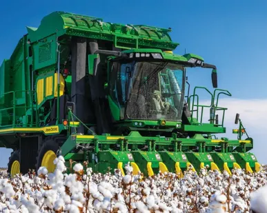 фото Хлопкоуборочный комбайн с 4 рядковой жаткой John Deere CP770 в Москве
