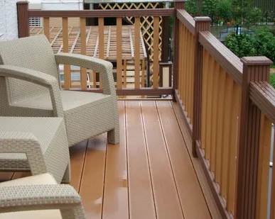 фото Отделка балконов ДПК премиум класса