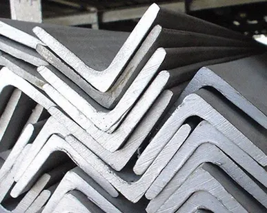 фото Уголок алюминиевый 1561