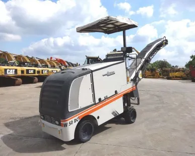 фото Дорожная фреза WIRTGEN W50 в аренду