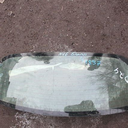 Фото №0 Стекло заднее с э/о для Nissan Almera (N16) 5D HBK