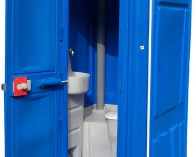 фото Туалетные кабины в аренду