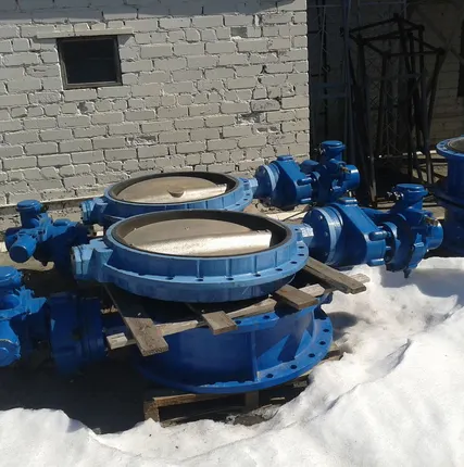 Фото №0 Затвор поворотный дисковый чуг. Ду800 Ру10 межфланц. KVANT с эл.приводом QT