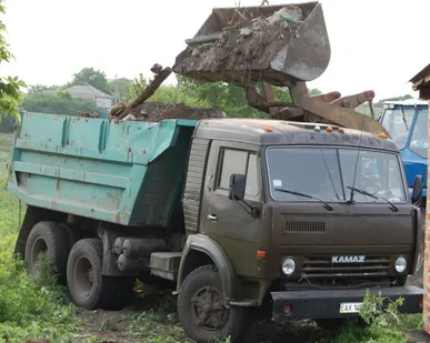 фото Вывозим мусор после ремонта, демонтажа