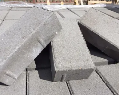 фото Брусчатка "кирпичик" вибропрессованная 200*100*60