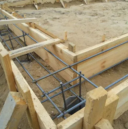 Фото №0 Монтаж фундамента