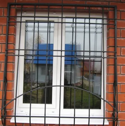 Фото №0 Простые решетки на окна дешевые