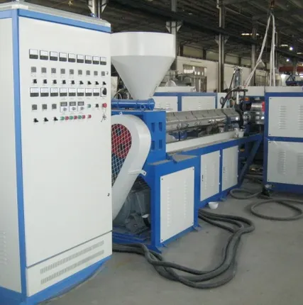 Фото №0 Плоскощелевая экструзионная линия в Новосибирске