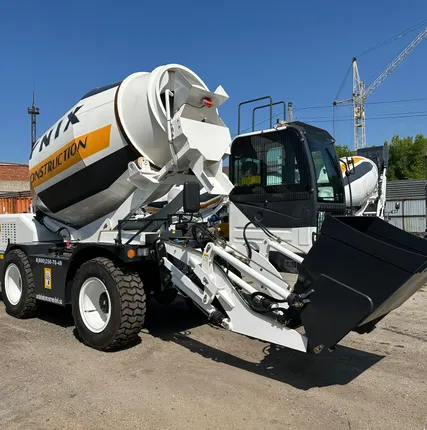 Фото №0 Бетоносмеситель с самозагрузкой YNIX QGMC7000 (до 28 м3/час)