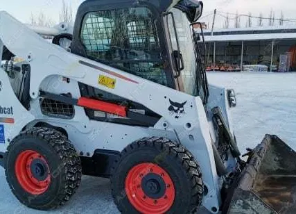 Фото №0 Аренда мини-погрузчика Bobcat S770, Омск