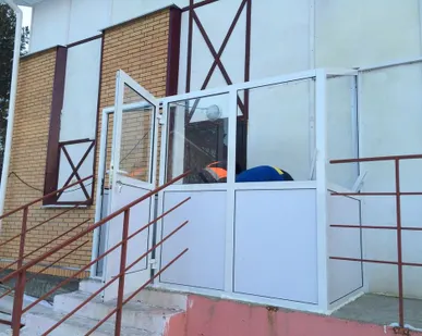 фото Входная группа холодная