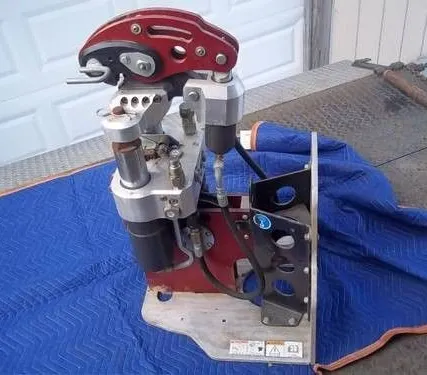 Фото №0 Тросовый разрушитель труб