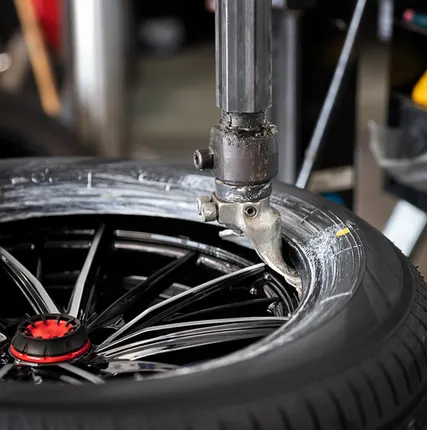 Фото №0 Комплексный шиномонтаж R16