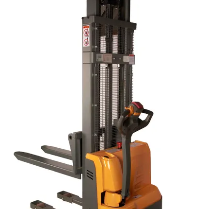 Фото №0 Штабелер самоходный 1,5 т 3,0 м XILIN CDD15R-EN 24/105 В/Ач с раздвижными вилами