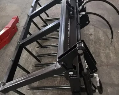 фото Сельскохозяйственные вилы для силоса и навоза ВС-1,9 с прижимом для фронтального погрузчика ПФУ-1200