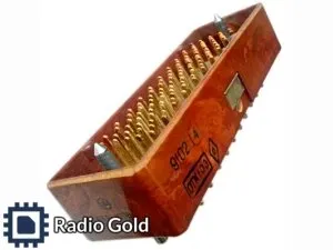 фото 6Р-100 вилка (локальный) контакты желтого цвета