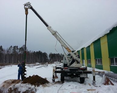 фото Буровые работы. Водопонижение участка - устройство дренажа (аренда ямобура)