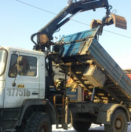 Фото №0 Услуги манипулятора вездехода с грейферным ковшом и гидробуром(ямобуром) в Калининграде