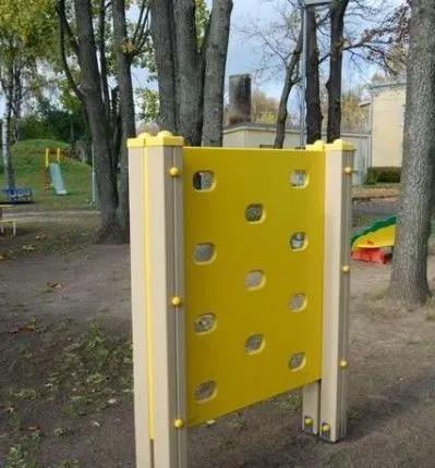 Фото №0 Стена для лазания L 1,2 x B 0,2 x H 1,5