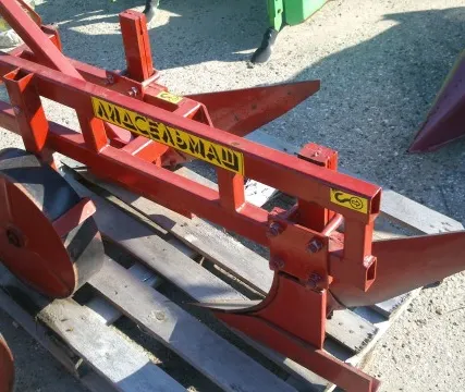 Фото №0 Плуг 2-х корпусный с шириной захвата на один корпус 25 см