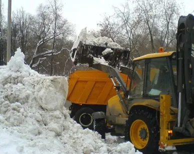 фото Вывозим снег Самосвалом 15т, МТЗ 82