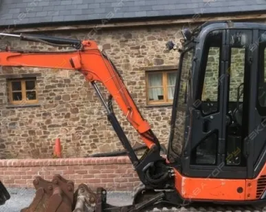 фото Аренда мини-экскаватора Hitachi ZX30UR, Москва