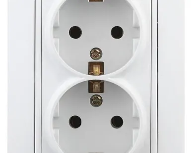 фото Розетка СП Plano 2х2P+E Schuko 1Э-205-01 16А-250В бел. Intro Б0038830
