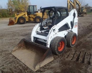 фото Аренда мини-погрузчика BOBCAT