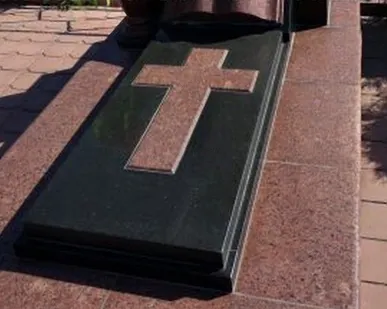 фото Надгробные плиты